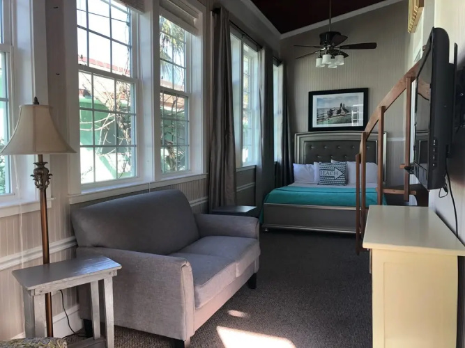Tybee Island Inn