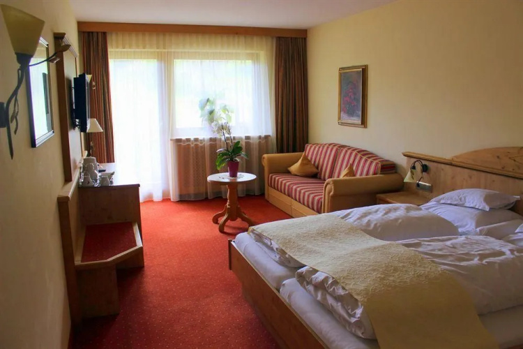 Waldhof Ferienhotel