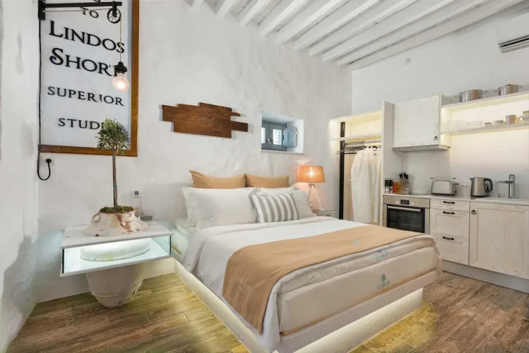Lindos Shore Superior Studio