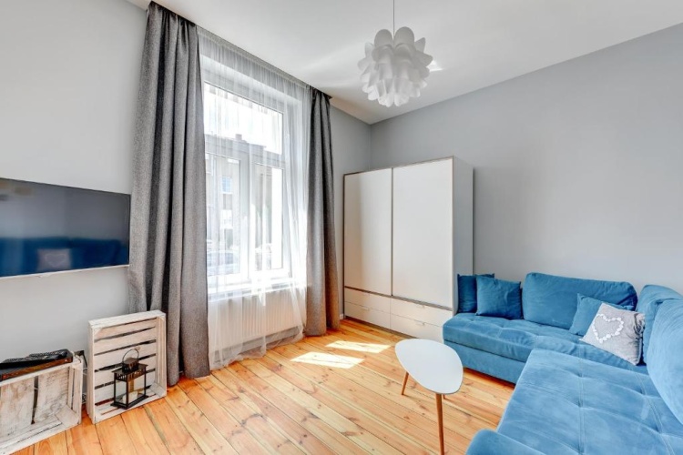 1 Bedroom Apartment with balcony