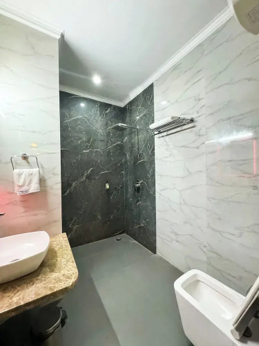 Haven Hotel Sector 31,Gurugram
