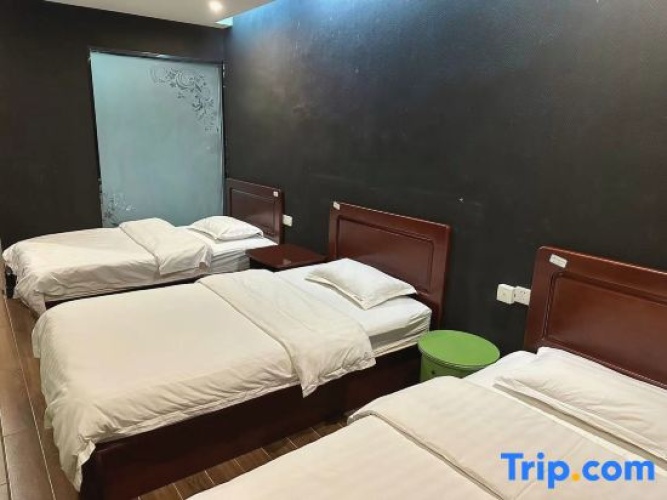 Business Triple room