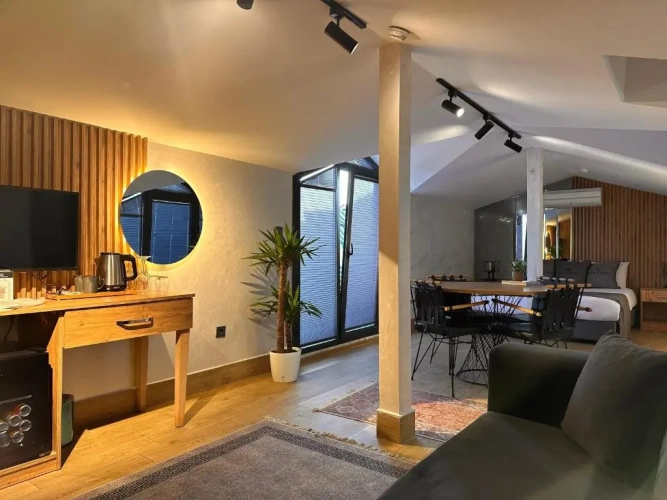 Quadruple Suite