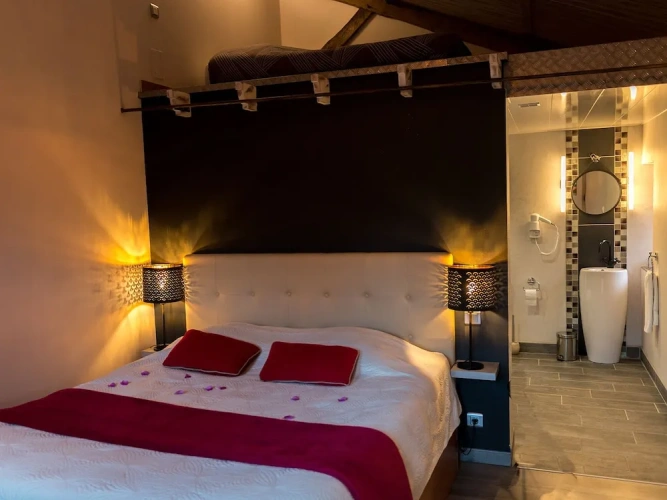 Deluxe Quadruple room
