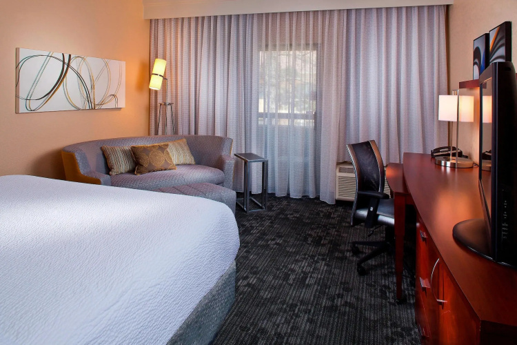 Courtyard by Marriott Charlottesville