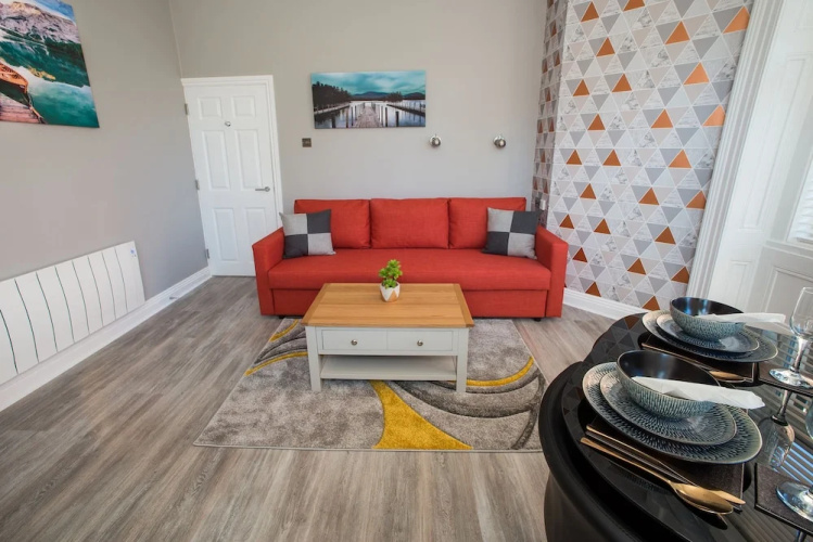 Chine Gardens Apartment
