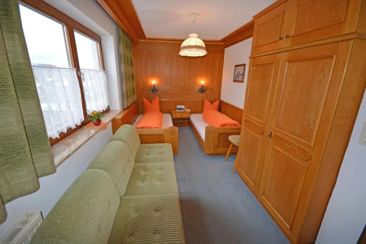 Apartment in Pitztal With Mountain Views