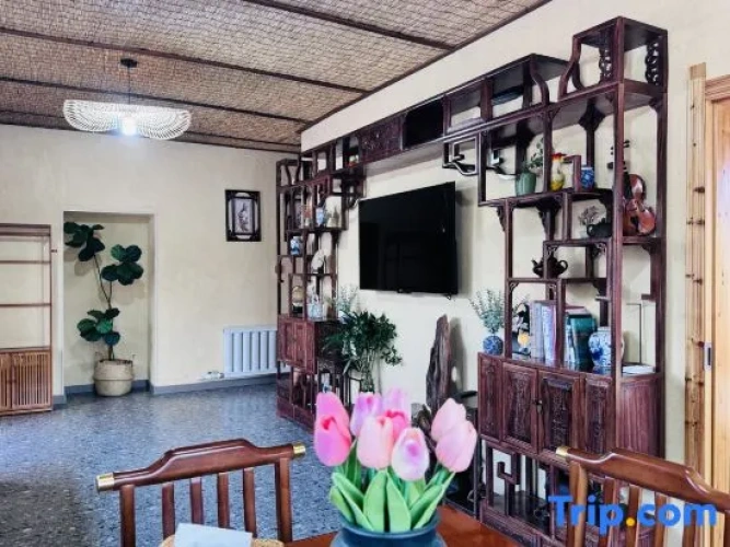 Yichun Qingshan Yangni · Family Light Luxury Vacation Homestay (Meixi Station)