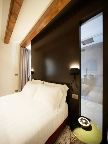 Club Apartment with courtyard view