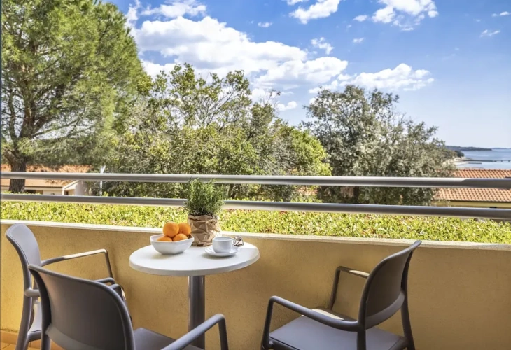 2 Bedrooms Apartment with balcony