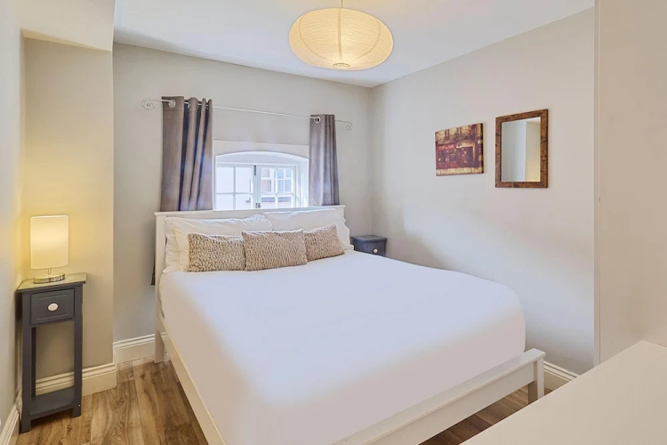 Host Stay Roper Road