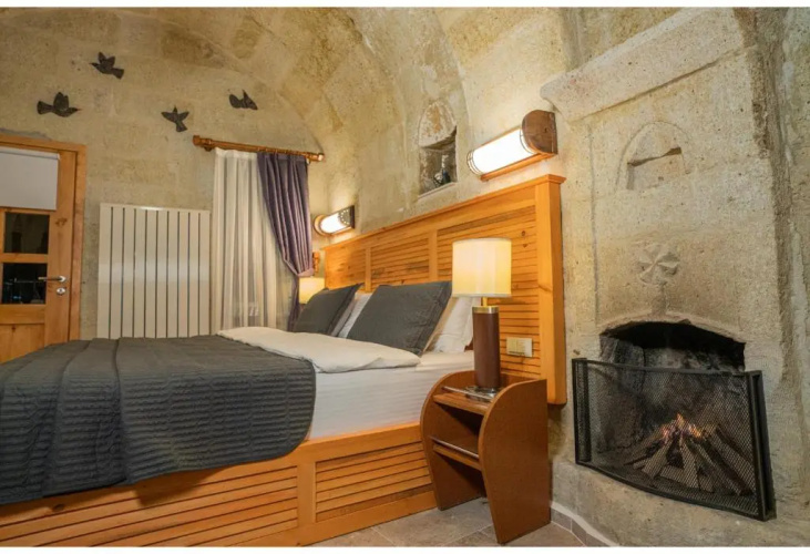 Bala Cave House