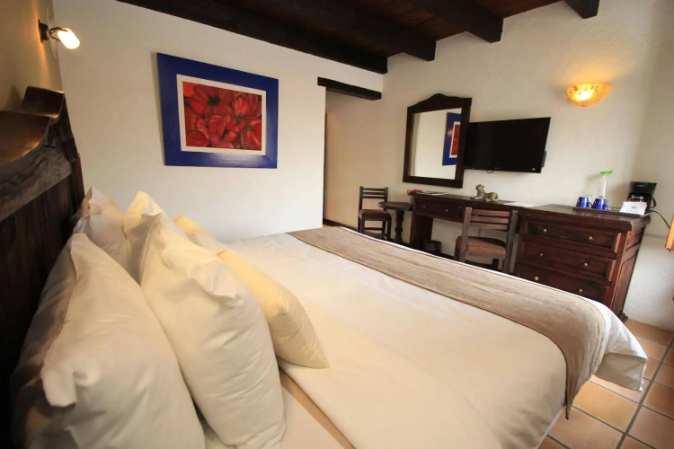 Docecuartos Hotel