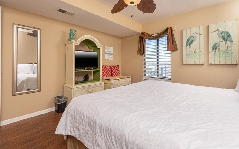 Breakers 43 2 Bedroom Condo