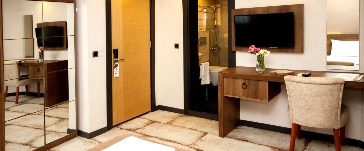 Anar Hotel