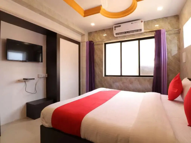 Oyo Flagship 77425 Hotel Manas