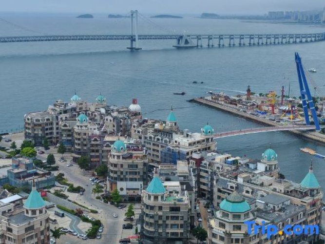 Yueju Hotel (Dalian Hi-tech Wanda Plaza)