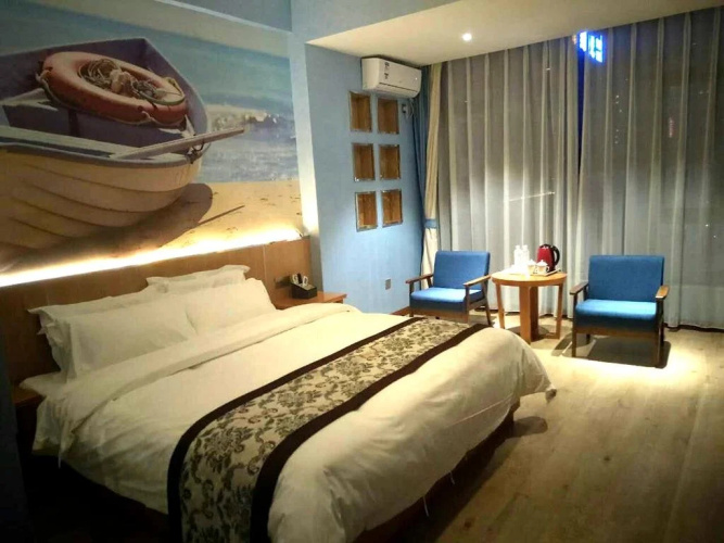Sea & Cloud Themed Hotel