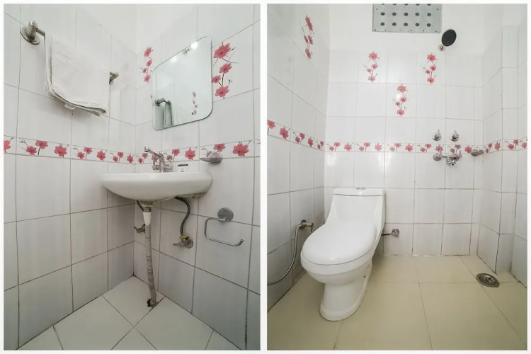 Hotel Darpan Palace