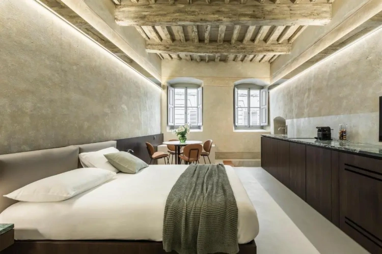 2 Bedrooms Apartment