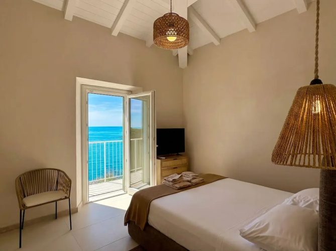 Roc Villa - 2 Private Beach Accesses