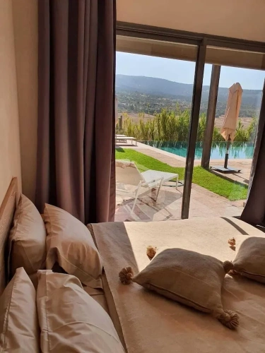 2 Bedrooms Villa