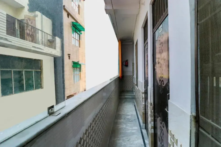 Spot On Mannat Residency
