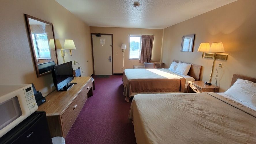 Economy Quadruple room