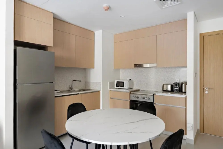 1BR Balcony & Luxury Amenities
