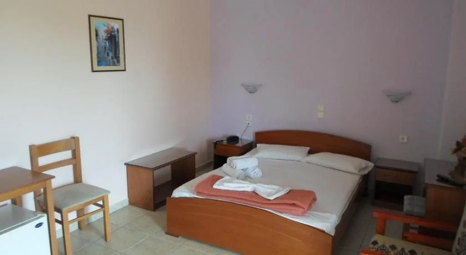 Denis Hotel and Bungalows
