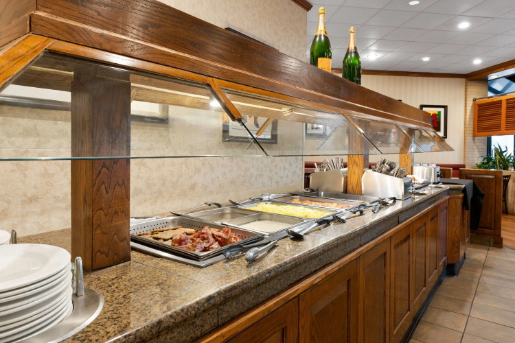 Wyndham Riverfront Little Rock photo 12
