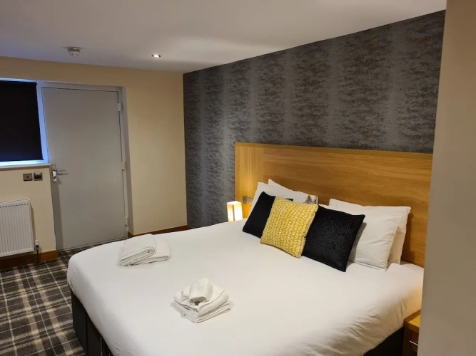 5 Bedrooms Deluxe Double room with courtyard view