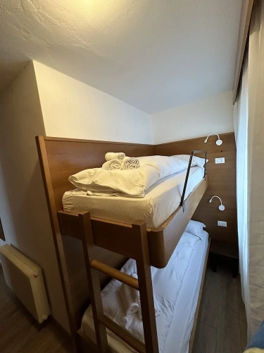 Standard Quadruple room with balcony and with mountain view