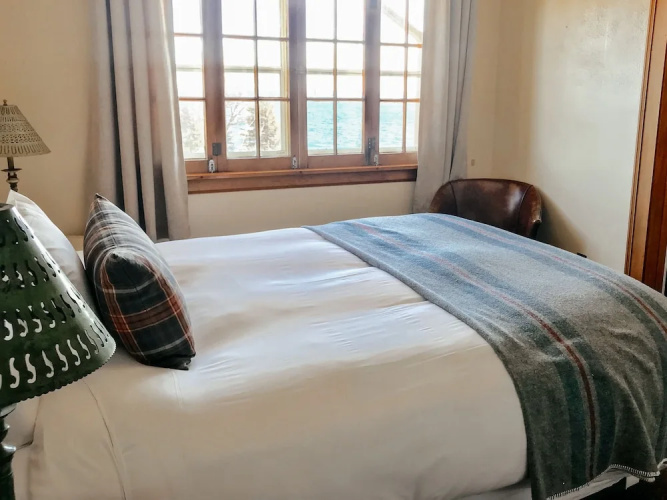 Cascade Lodge