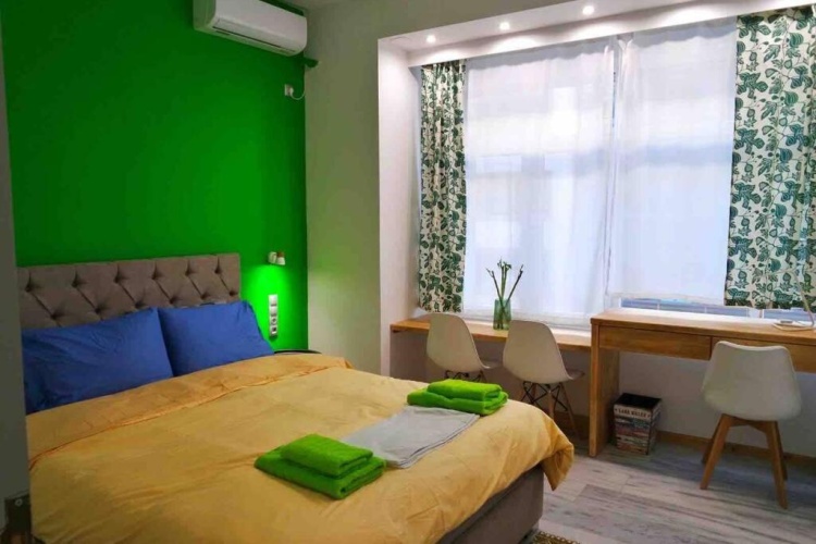2 Bedrooms Apartment