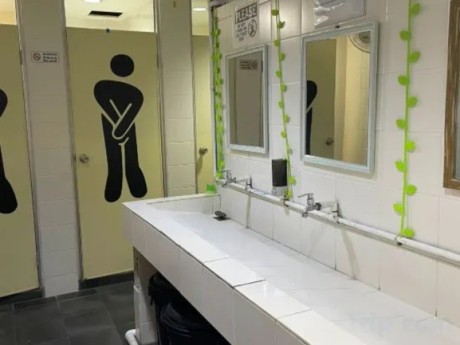 H2 Capsule Inn Backpackers