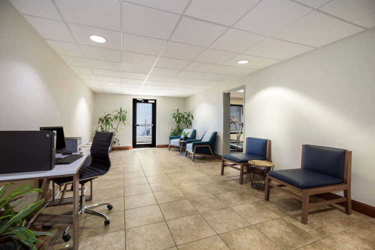 Clarion Pointe Charleston - West Ashley photo 14