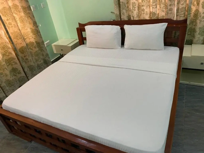 3 Bedrooms Apartment