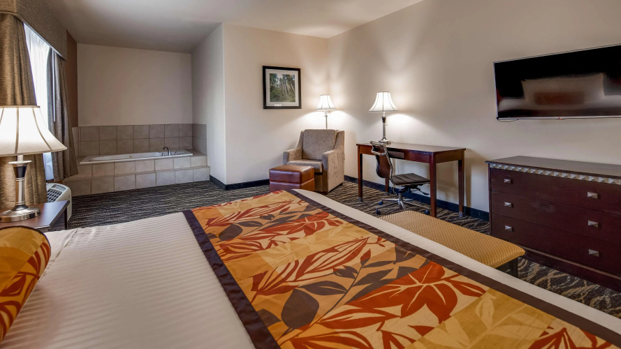 Best Western Plus Battle Ground Inn & Suites