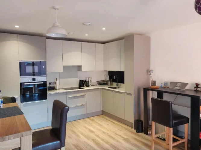 2 Bedrooms Apartment