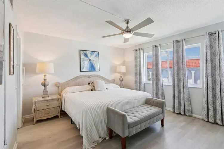 Oceanfront 3BR Condo: Gated, Breathtaking View