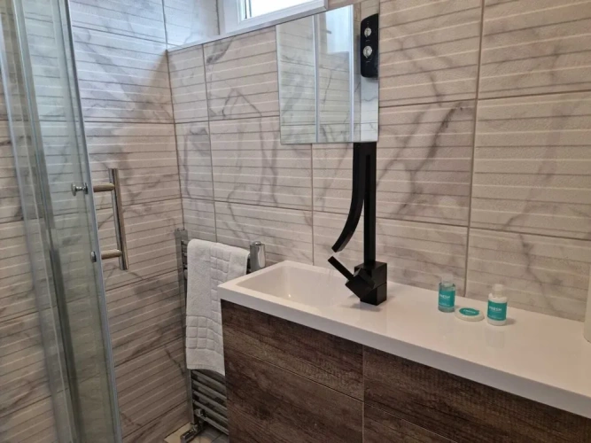 Twin Apartment