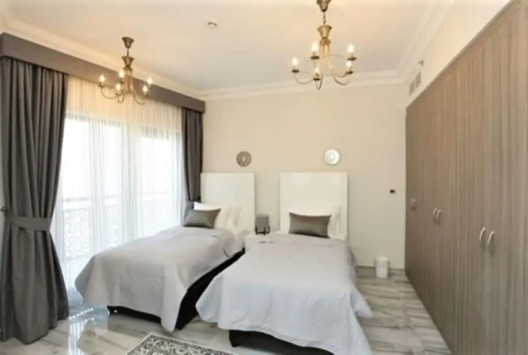 2 Bedrooms Apartment