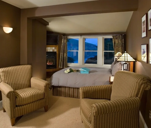 Deluxe Double room with balcony and with lake view
