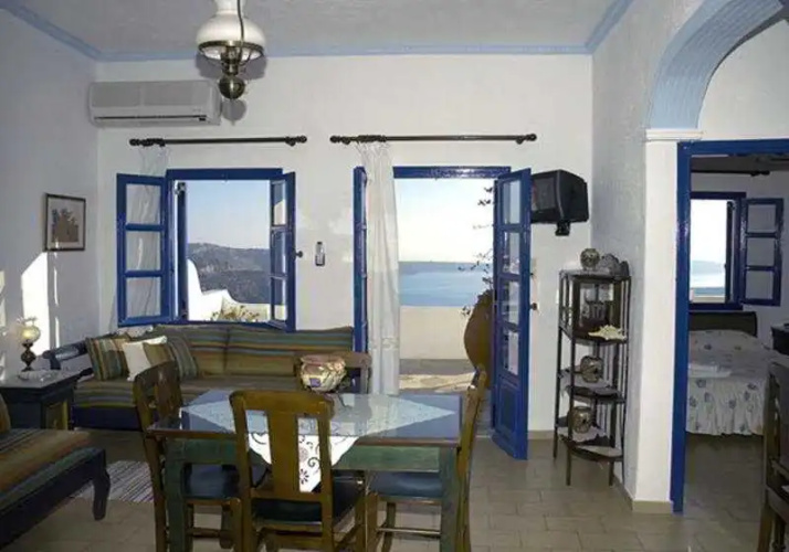 Irini's Villas Resort