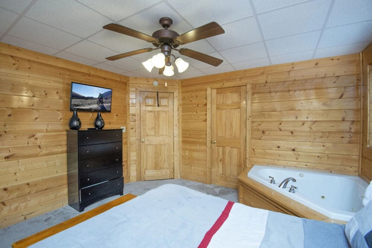 Almost Paradise by Eagles Ridge Resort