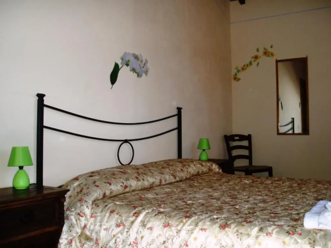 2 Bedrooms Cottage