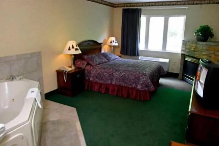 Norma Dan Motel - Near Dolly Parton's Stampede Dinner Attraction