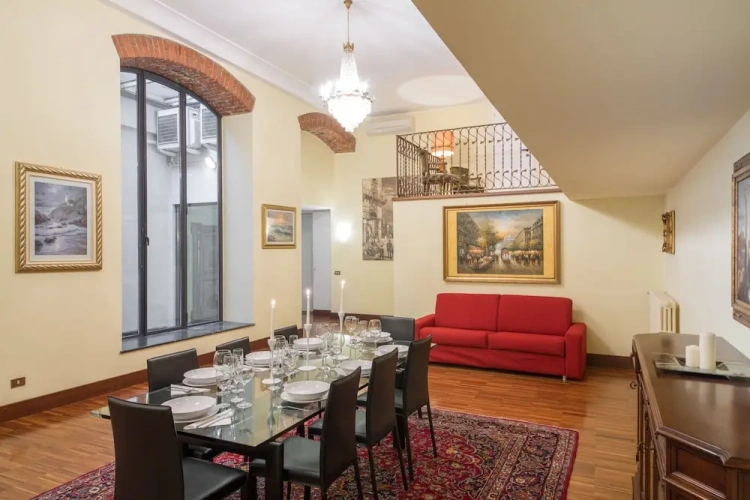 3 Bedrooms Apartment