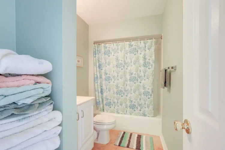 Oceanside: Beachfront Fort Pierce Retreat